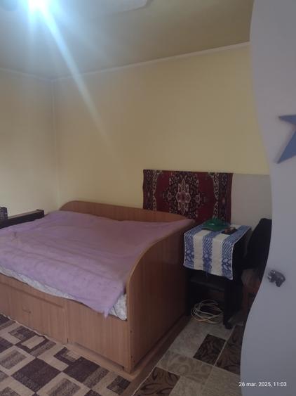 Casă individuală cu 6 camere cu Canalizare în Palazu Mare