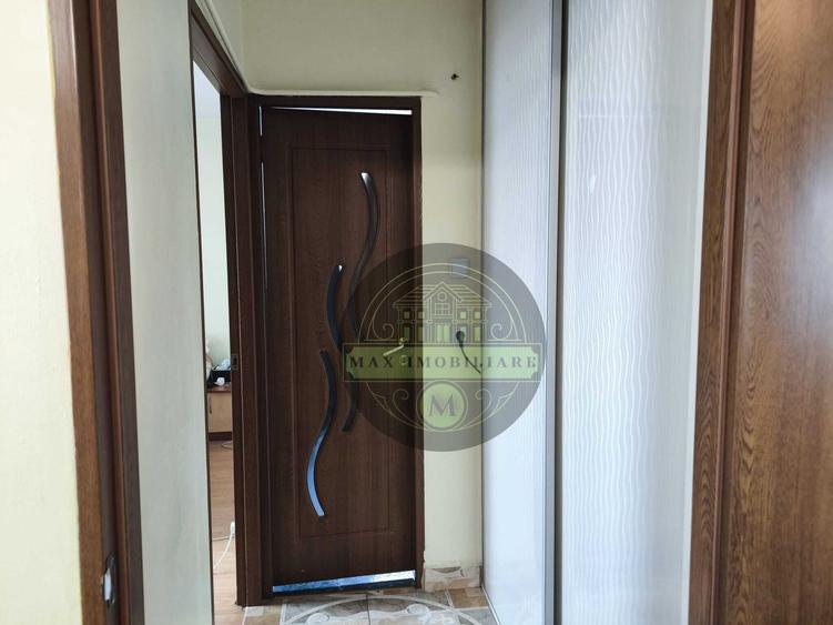 Apartament cu 2 camere semidecomandat în Enachiță Văcărescu
