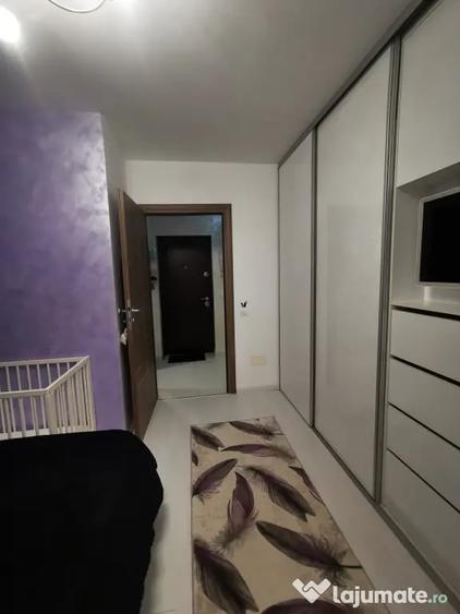 Apartament cu 2 camere semidecomandat în Fundeni