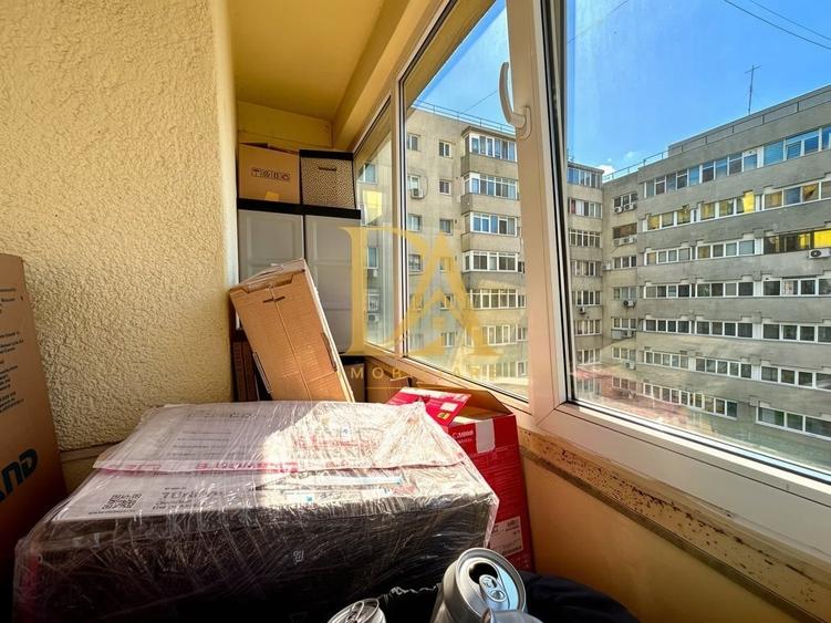 Apartament cu 3 camere decomandat în Titulescu