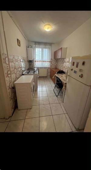 Apartament cu 2 camere în Drumul Carului