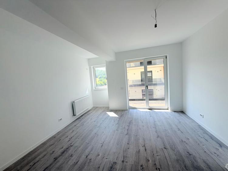 Garsonieră decomandată în Semicentral