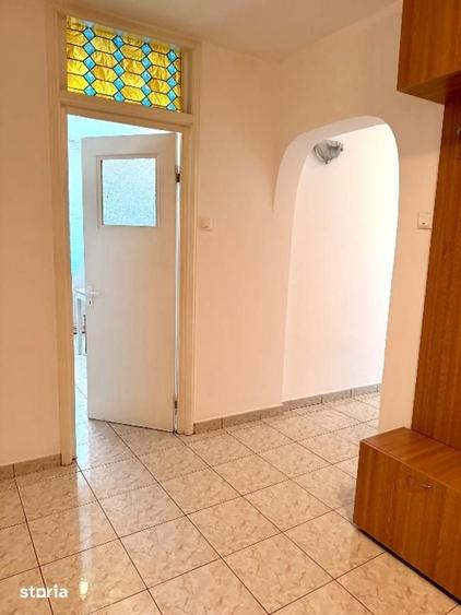 Apartament cu 2 camere decomandat în Grivița
