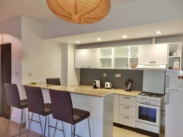 Apartament cu 2 camere decomandat în Micro 17