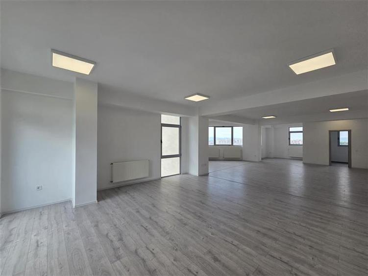 Apartament 3 camere Centrul Civic pretabil co-working hub - 12