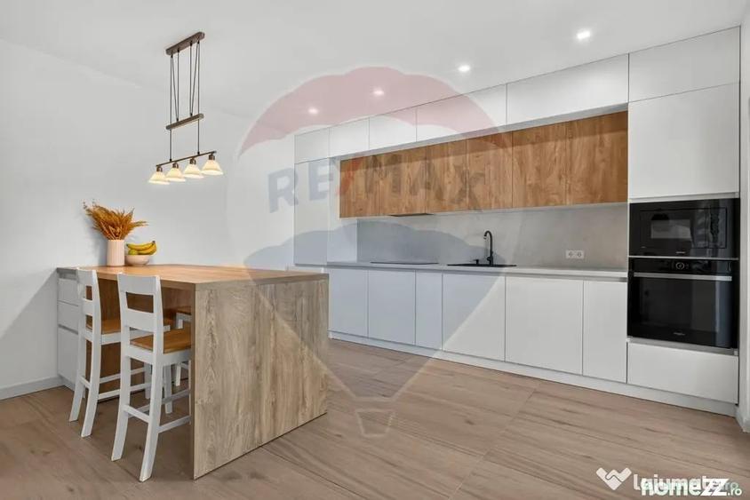Casă cu 5 camere cu Teren 550 Mp în Fântânele