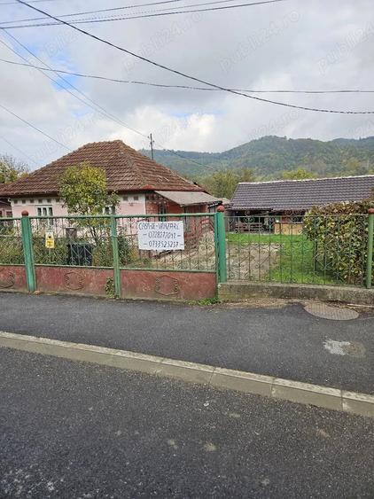 Casă cu Teren 445 Mp în Țărățel