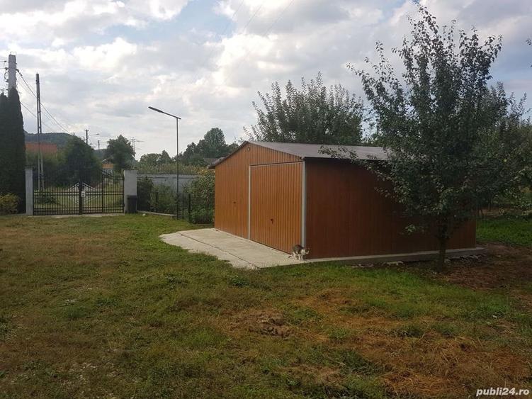 Casă cu 5 camere cu Teren 2100 Mp în Malu cu Flori