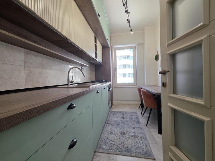 Apartament cu 3 camere decomandat în Copou