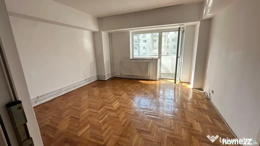 Apartament cu 4 camere decomandat în Alba Iulia