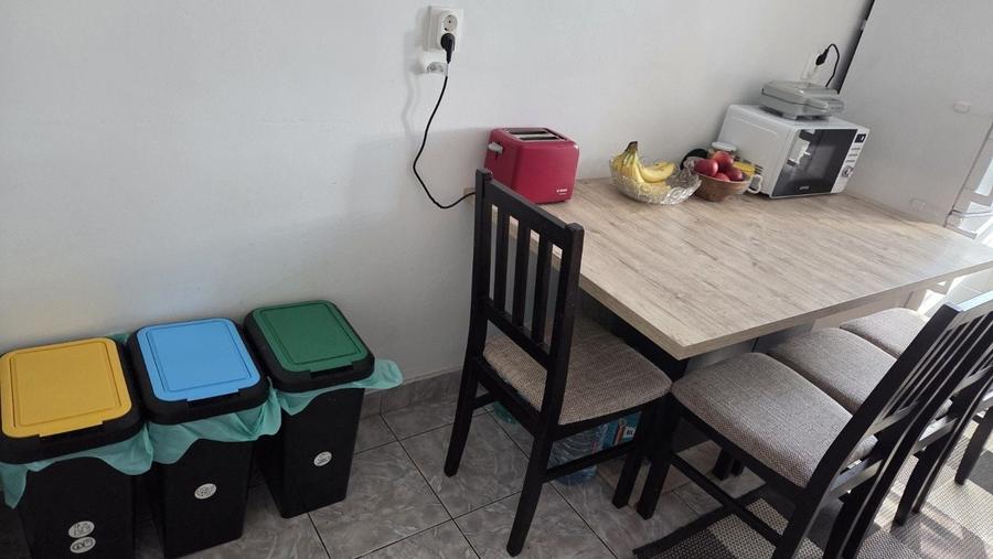 Apartament cu 3 camere decomandat în Trivale