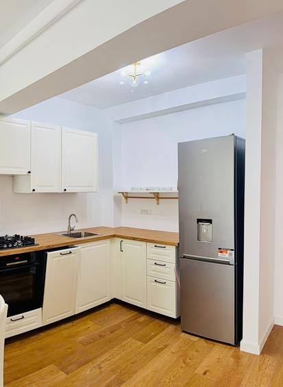 Apartament cu 2 camere semidecomandat în Vatra Luminoasă