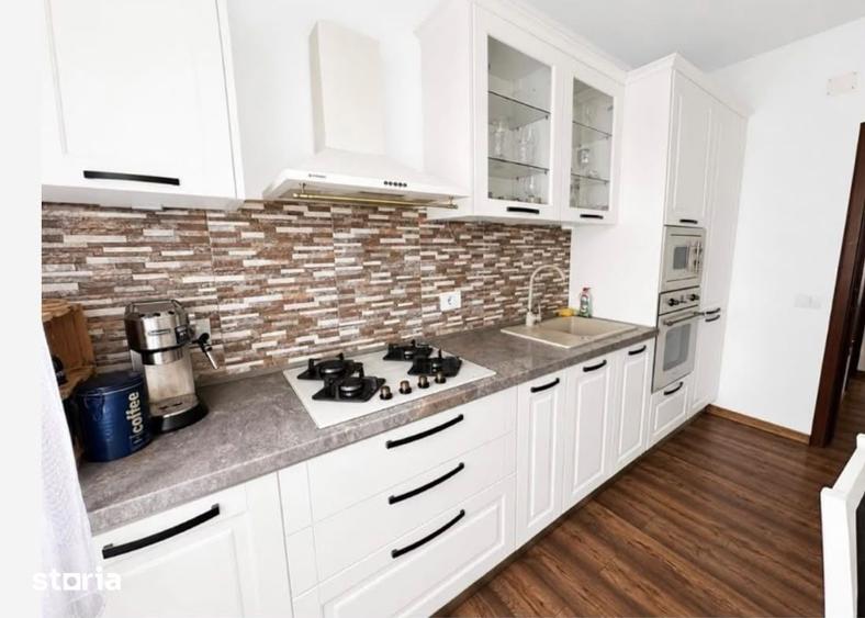 Apartament cu 3 camere în Seleuș