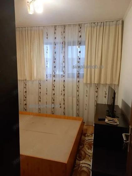 Apartament cu 2 camere decomandat în Ozana