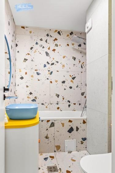 Apartament cu 4 camere decomandat în Băneasa