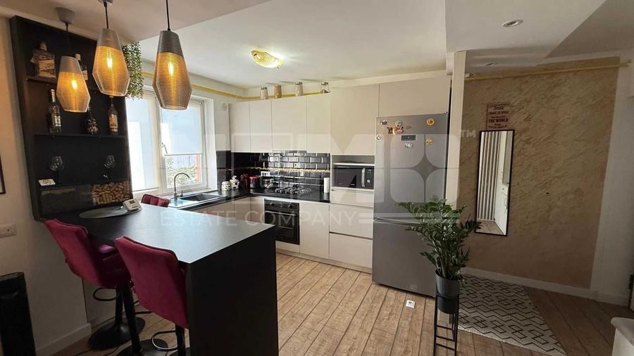 Apartament cu 2 camere decomandat în Central