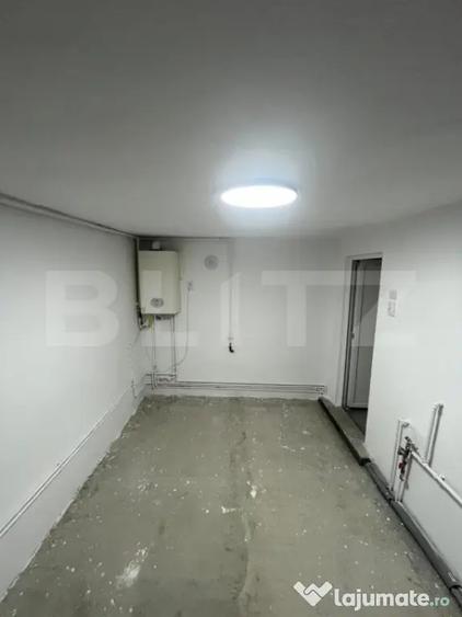 Casă cu 3 camere cu Canalizare în Central