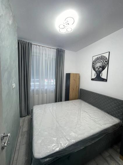 Apartament cu 2 camere decomandat în 1 Mai