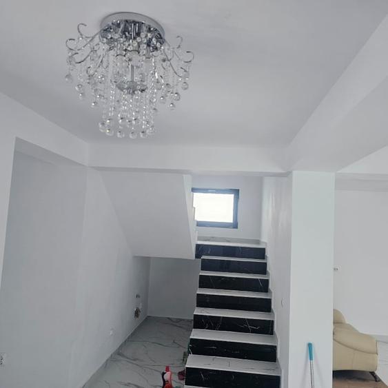 Casă individuală cu 6 camere cu Teren 412 Mp în Malu Mare