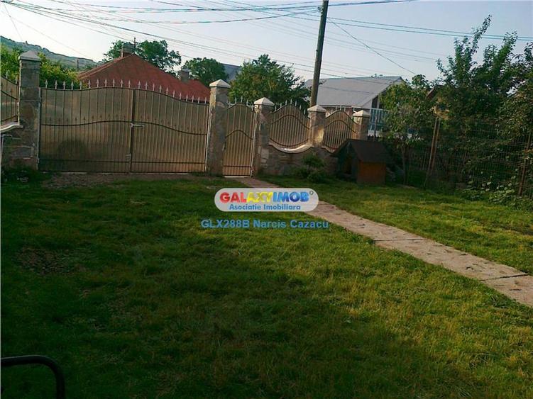 Casă cu 7 camere cu Teren 359 Mp în 1 Mai