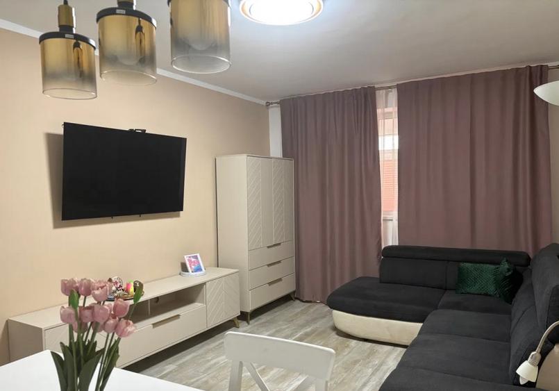 Apartament cu 3 camere decomandat, mobilat în Drumul Taberei