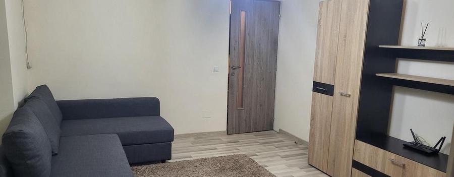 Apartament cu 2 camere semidecomandat, mobilat în Berceni