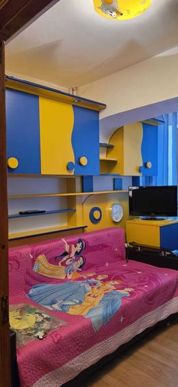 Apartament cu 2 camere decomandat în Micro 6