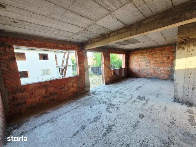 Casă cu 5 camere cu Teren 350 Mp în Lunca Cetățuii