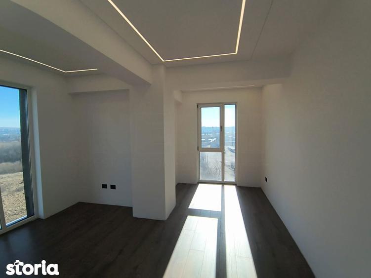 Apartament cu 3 camere în Sud