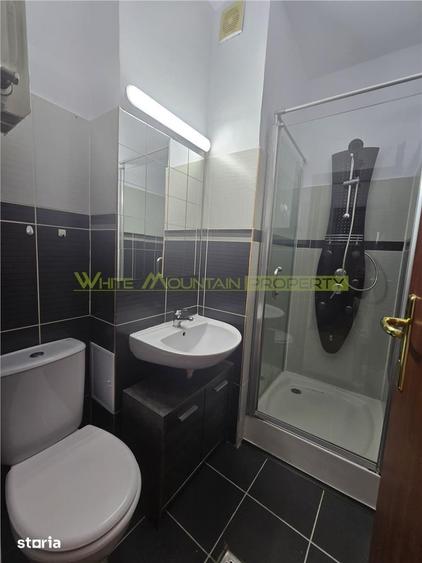 Apartament cu 3 camere decomandat în Primăverii
