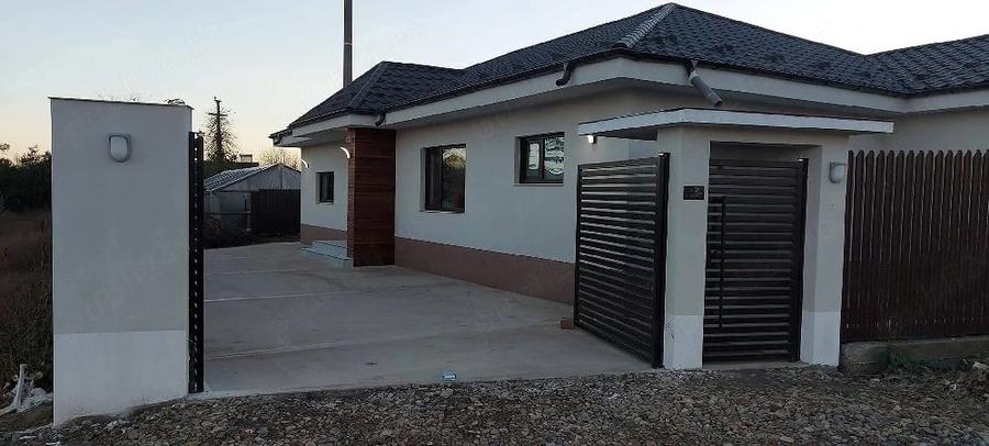 Casă cu Teren 600 Mp în Smârdan