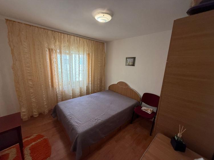 Apartament cu 2 camere decomandat, mobilat în CET
