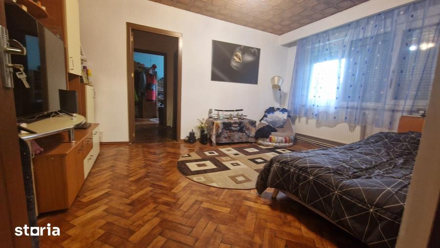 Apartament cu 2 camere în Florilor