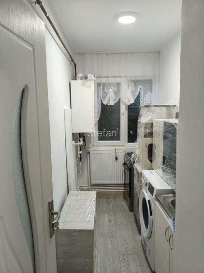 Apartament cu 3 camere,Etaj 1, Zona Rotunda, Totul Nou
