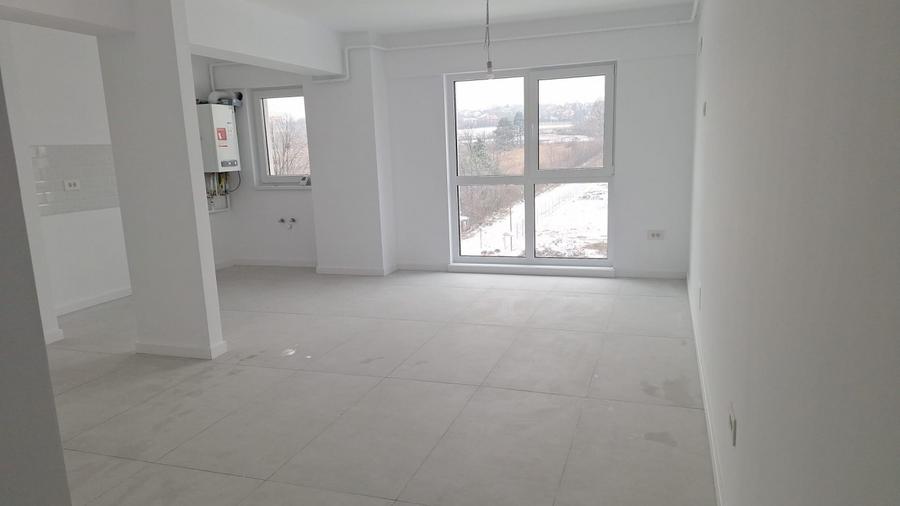 Apartament cu 3 camere decomandat în Galata