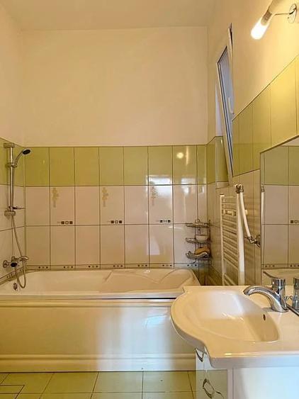 Casa ultracentral singura in curte | Podul Centenarului - 8