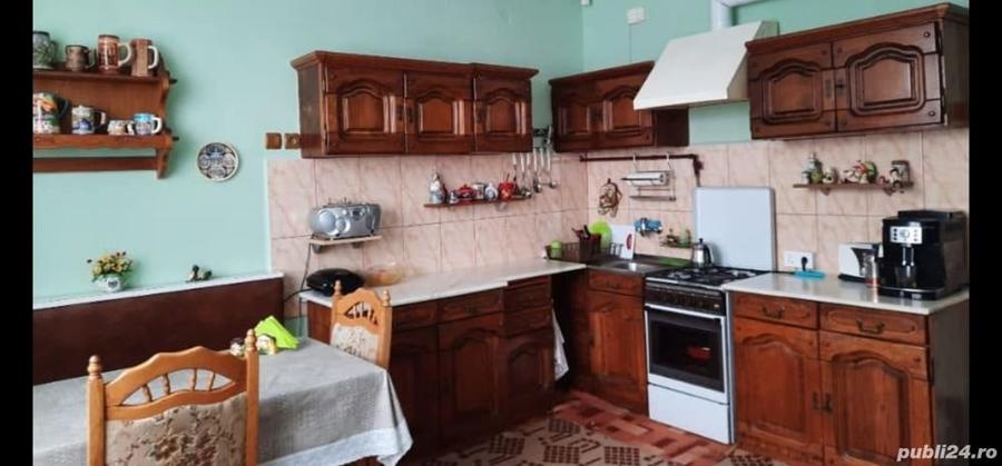 Casă cu 5 camere cu Teren 1124 Mp în Recaș