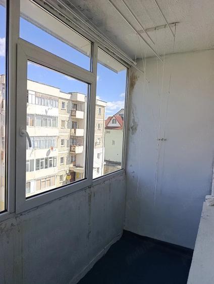 Apartament cu 2 camere semidecomandat în Mărăței