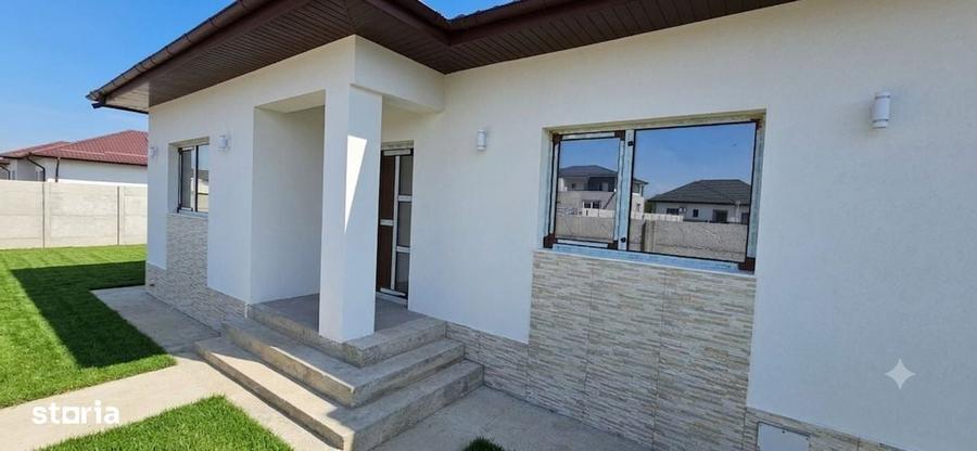 Casă cu 4 camere în Clinceni