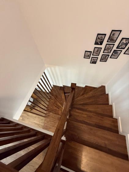 Duplex cu 4 camere cu Canalizare în Giroc
