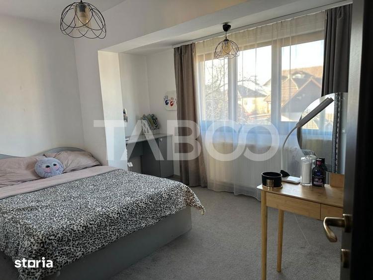 Casă cu 4 camere cu Teren 155 Mp în Est