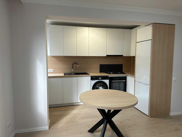 Apartament cu 2 camere decomandat în Ultracentral