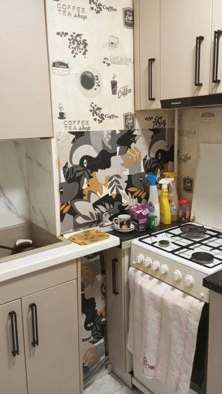 Apartament cu 2 camere nedecomandat în Tractorul