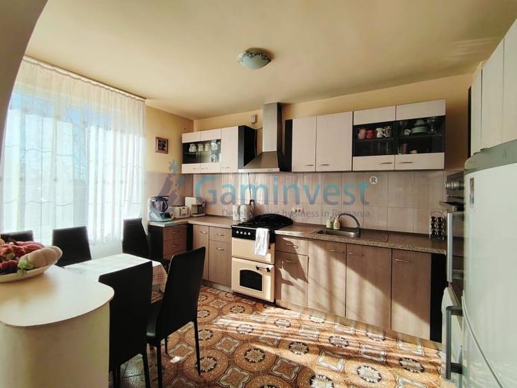 Casă individuală cu 15 camere cu Teren 2796 Mp în Sântandrei
