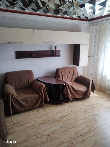 Apartament cu 3 camere în Inel II