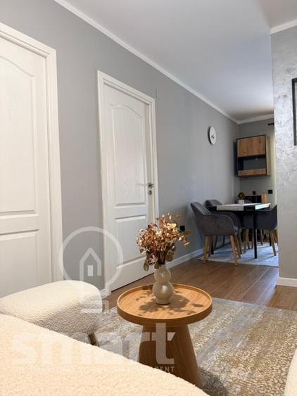 Apartament cu 3 camere decomandat în Florești