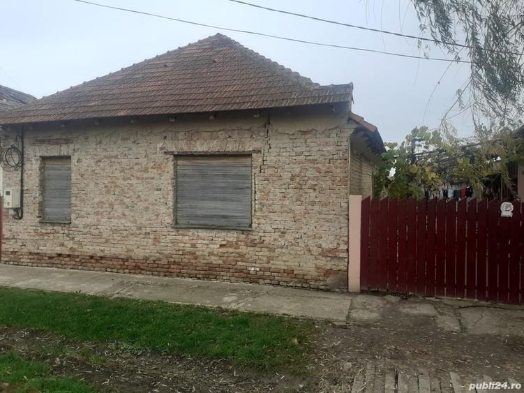 Casă cu 3 camere în Teremia Mare