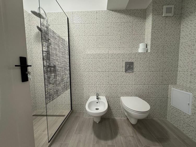 Apartament cu 2 camere semidecomandat, mobilat în Nord