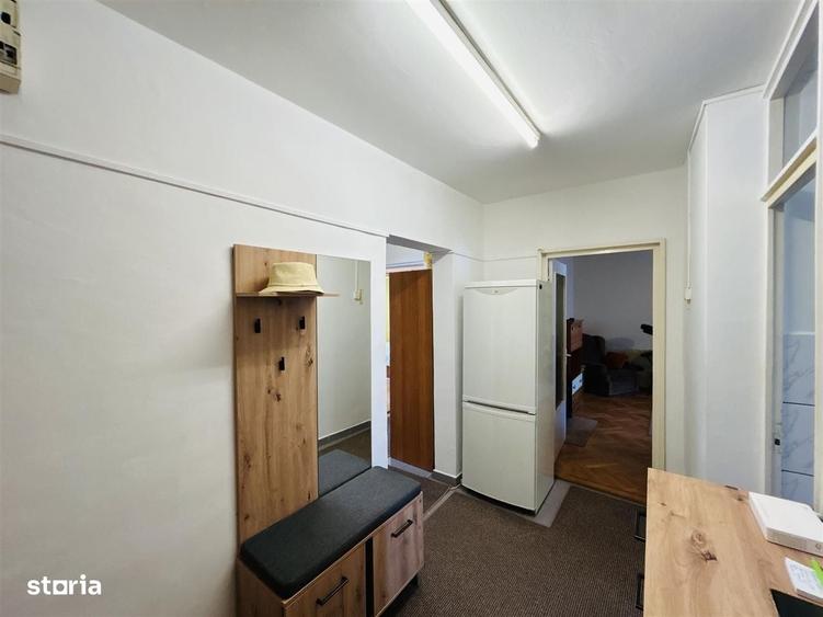 Apartament cu 3 camere decomandat în Terezian