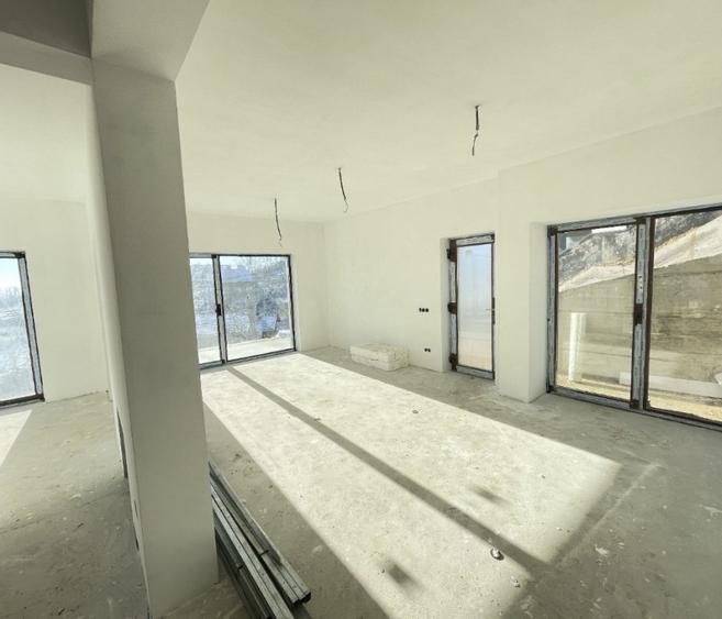 Casă individuală cu 5 camere cu Teren 1000 Mp în Feleacu